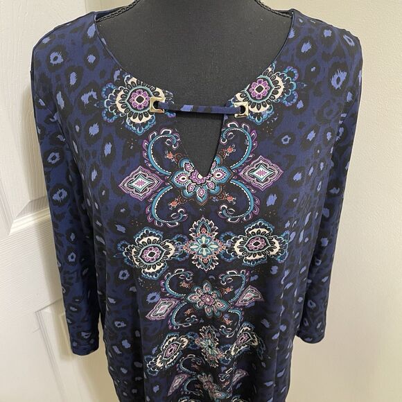 Croft & Barrow Boho Tunic Top Keyhole Neck 3/4 Sleeve Blue Leopard Print Large - Picture 3 of 10